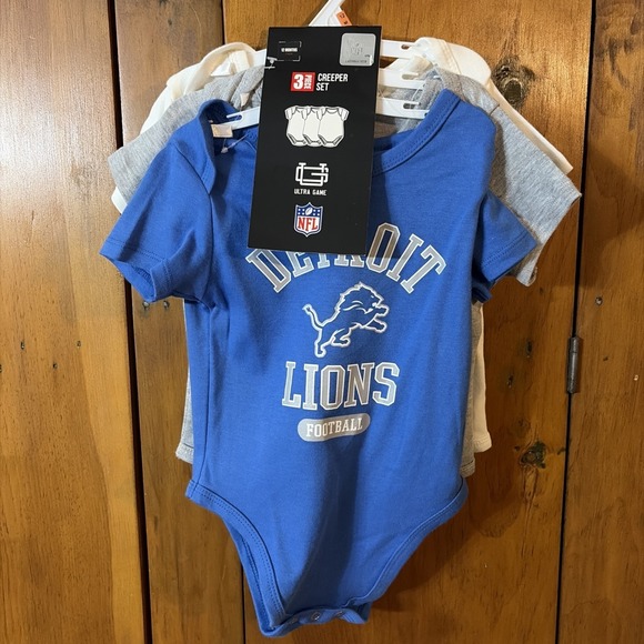 NFL Other - DETROIT LIONS Official NFL Licensed Baby 3-pack Creeper Set - 18 Months